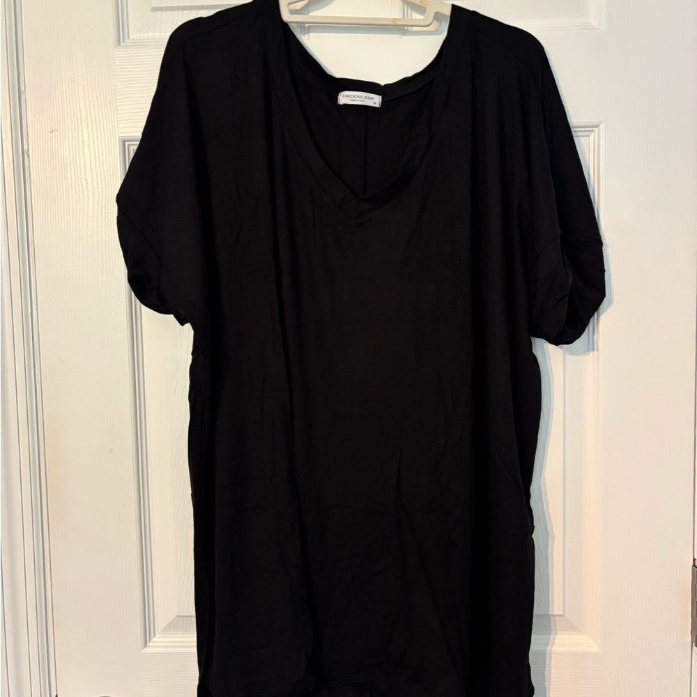 Chic Soul Black Short Sleeve V-Neck Top